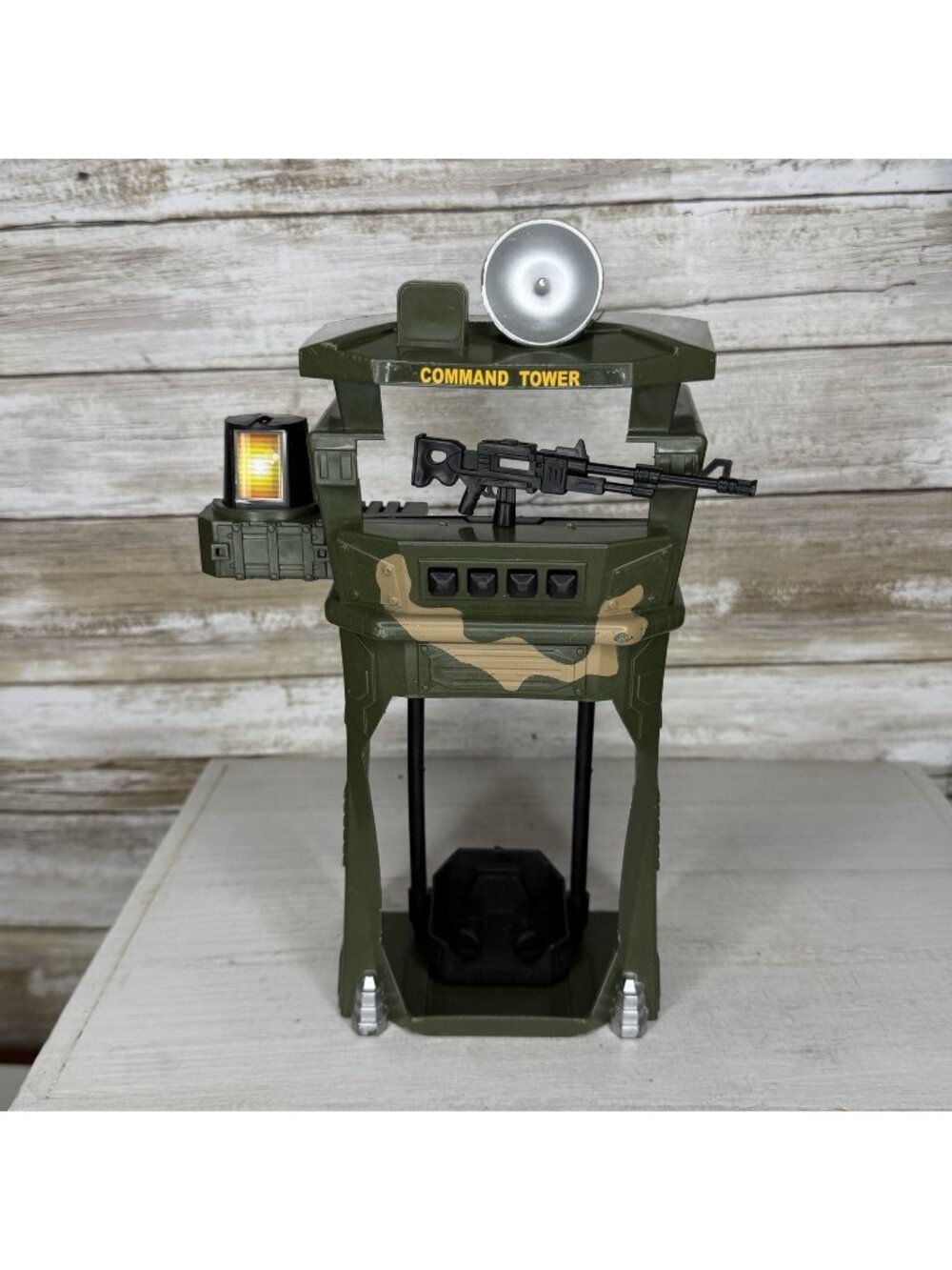 Lookout Command Tower Green Tan Camo Military With Machine Gun 10” GC